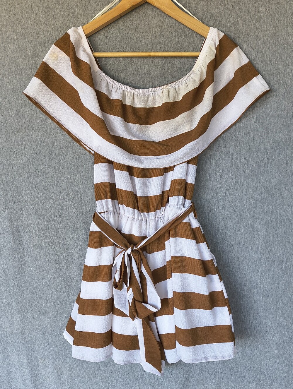 HYFVE Striped Off‑Shoulder Romper – Juniors M – Used Good - Picture 2 of 8